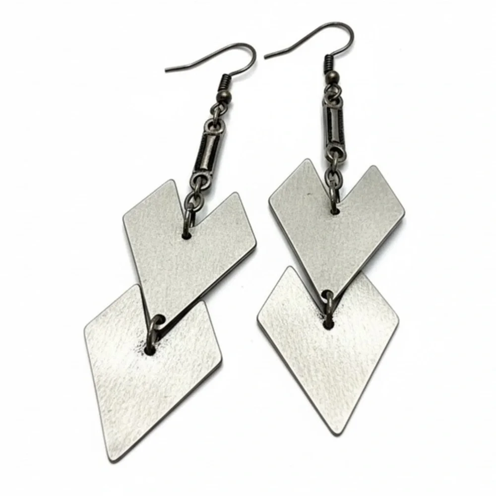 NWT Silver Geometric Linear Drop Earrings